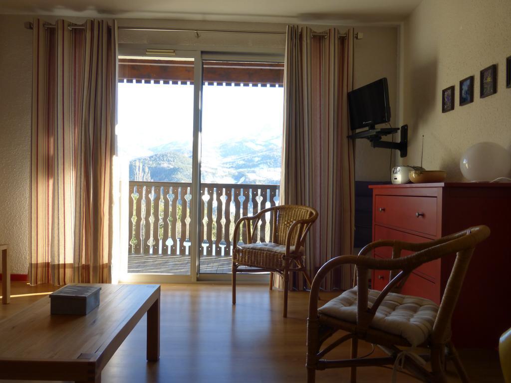 Panoramic 19 Apartment Barcelonnette Room photo